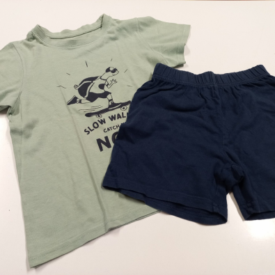 Completo Maglietta Verde Menta Con Tartaruga+pantalone Corto Blu Kiabi 6 Anni  