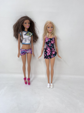 Bambola Barbie Vari  