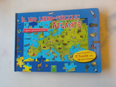 Atlante puzzle del mondo.  