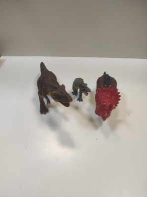 3 Dinosauri  