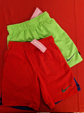 Bermuda  Nike 8/9 Anni Cadauno  