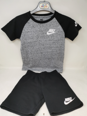Completo Boy4/5 A Nike T Shirt Grigia Bermuda Nero   