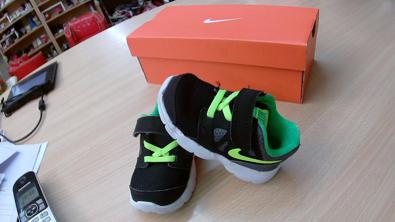 Scarpe Nike N. 21                       + Scatola  