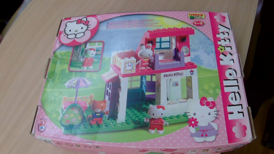 Casa Hello Kitty Costruzioni Con 4 Personaggi + Accessori  