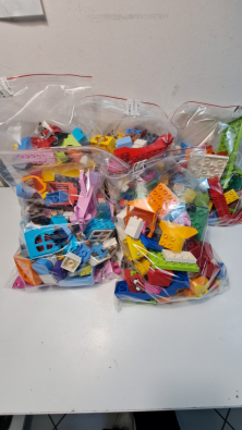 Maxi Set Costruzioni Lego Duplo: Basi - Piastre + Mattoncini + Personaggi Mix  
