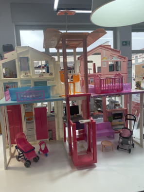 Gioco Casa Villa Di Barbie Malibu Con Accessori   