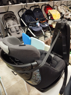 Seggiolino Auto Bebè Confort Axiss Fix Da 61 A 105 Cm Isofix Girevole 360 Massimo 19 Kg   